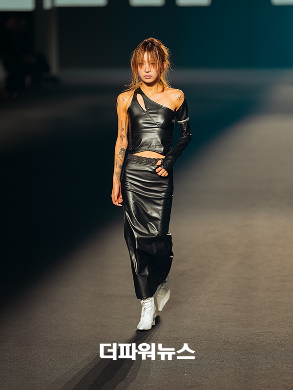 최준희, '2026 F/W 서울패션위크' 홀리넘버세븐 컬렉션