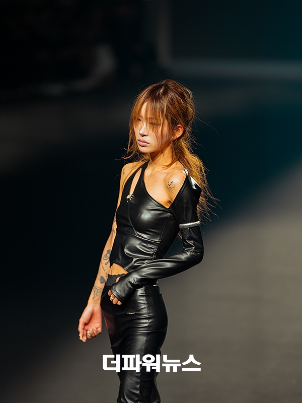 최준희, '2026 F/W 서울패션위크' 홀리넘버세븐 컬렉션