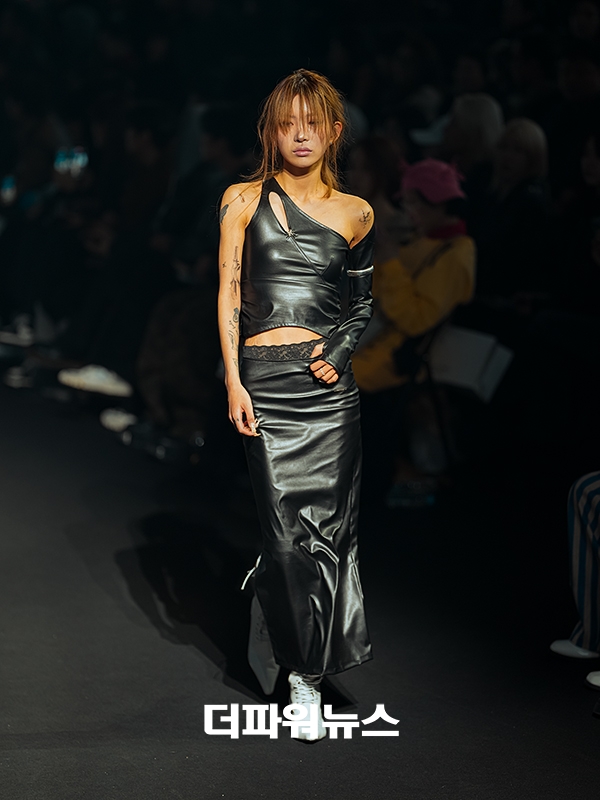 최준희, '2026 F/W 서울패션위크' 홀리넘버세븐 컬렉션