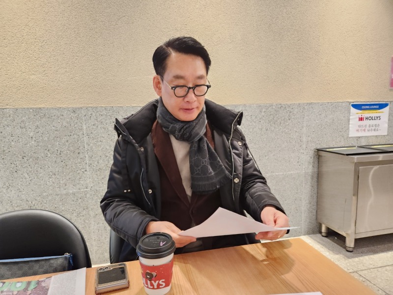 자살을 시도한 홍씨 인터뷰 사진