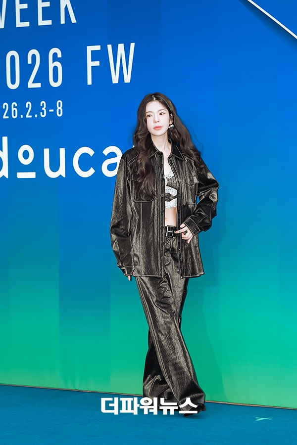 장재인, '2026 F/W 서울패션위크' 두칸 컬렉션