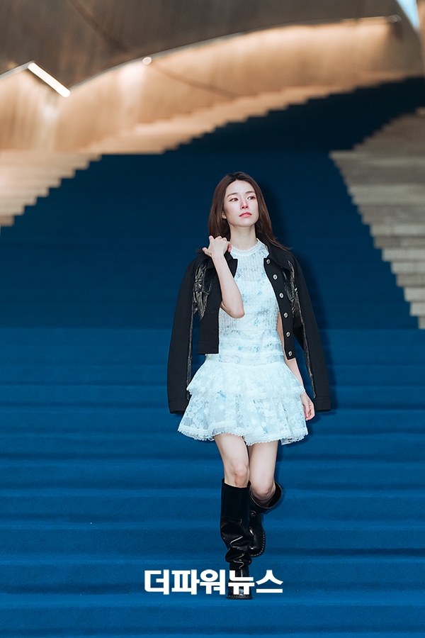 하영, '2026 F/W 서울패션위크' 두칸 컬렉션