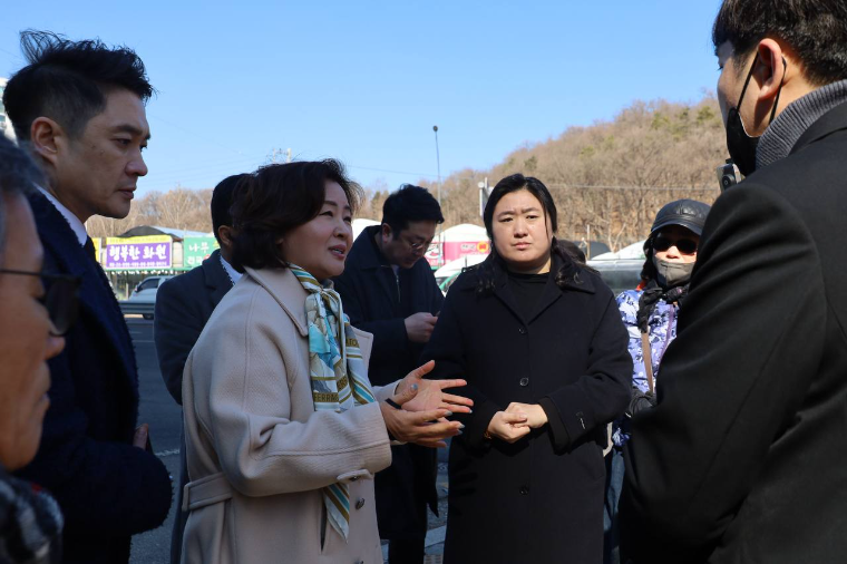 이수진 의원 도촌·야탑역 신설필요지점 방문 (사진=의원실)