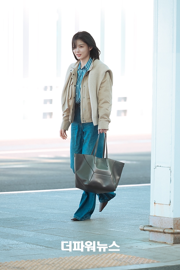 김유정, 인천국제공항 출국