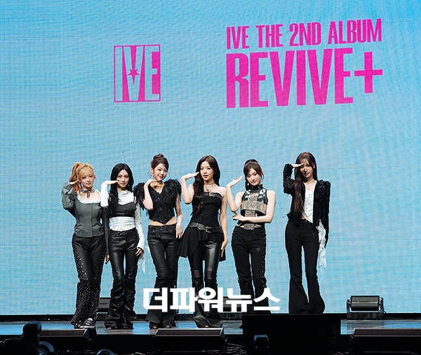 아이브, 정규 2집 <revive+> 발매 기념 쇼케이스