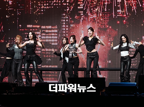 아이브, 정규 2집 <revive+> 발매 기념 쇼케이스