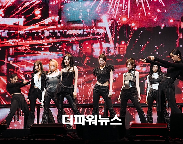 아이브, 정규 2집 <revive+> 발매 기념 쇼케이스