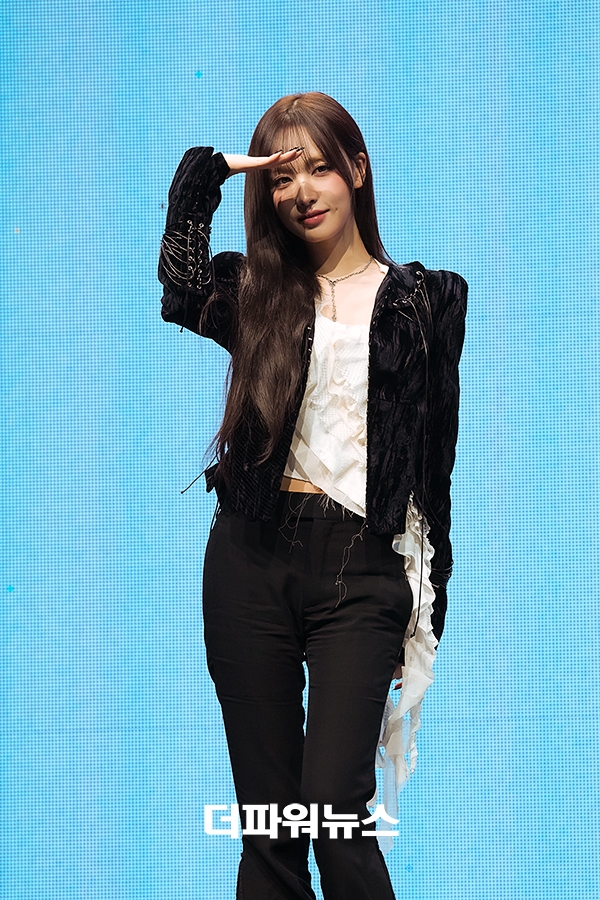 아이브 리즈, 정규 2집 <revive+> 발매 기념 쇼케이스