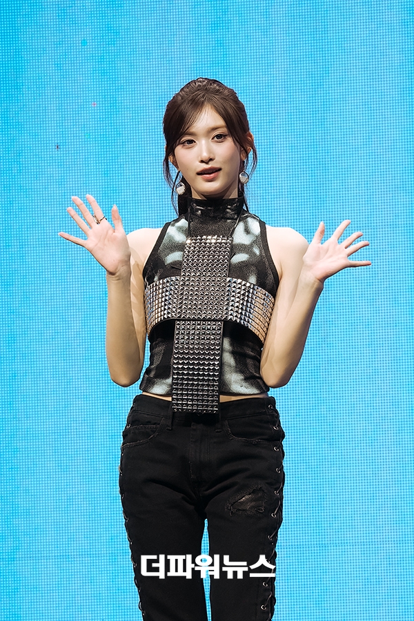 아이브 이서, 정규 2집 <revive+> 발매 기념 쇼케이스