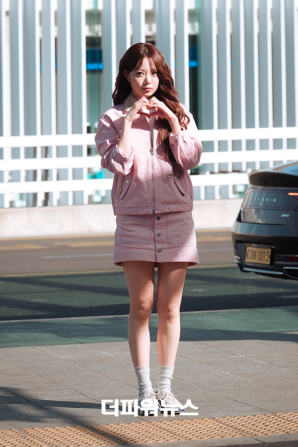 르세라핌 홍은채, 인천국제공항 출국