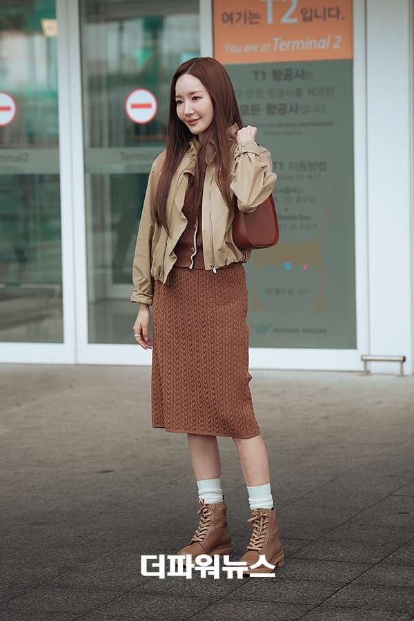 박민영, 인천공항 출국