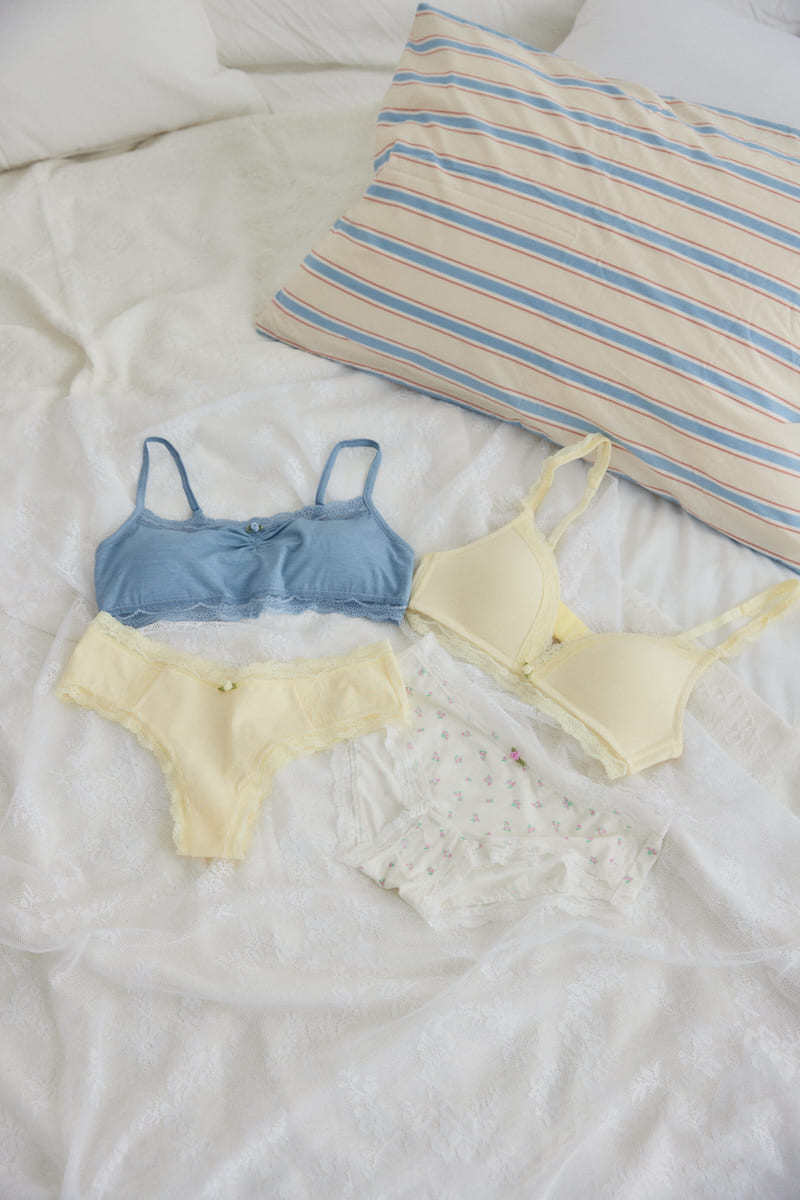 이랜드 에블린, '플룸코튼' 컬렉션 공개…로맨틱 이너웨어 선봬