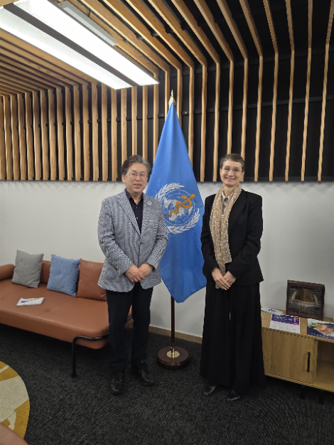 (왼쪽부터) 국립암센터 김영우 교수, IARC Elisabete WEIDERPASS 연구소장. 사진=국립암센터