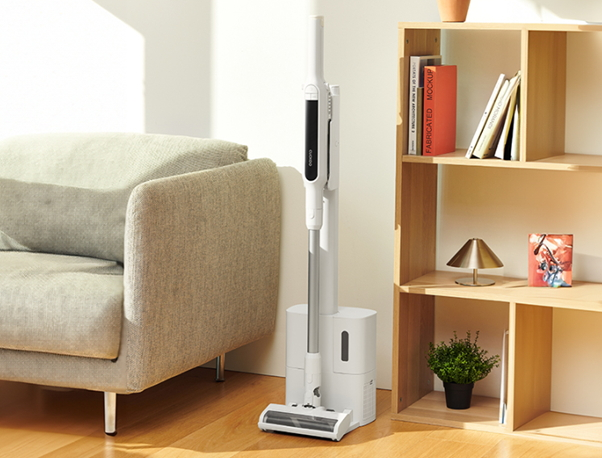 쿠쿠, 스테이션 무선청소기 '파워클론 제트슬림' 출시