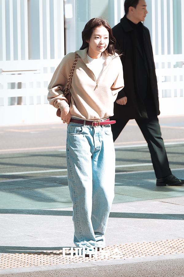 블랙핑크 제니, 인천국제공항 출국