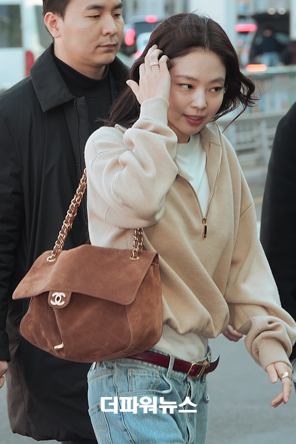 블랙핑크 제니, 인천국제공항 출국