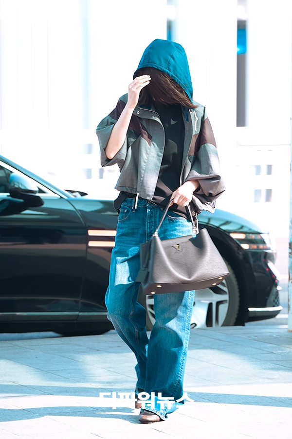 전지현, 인천국제공항 출국