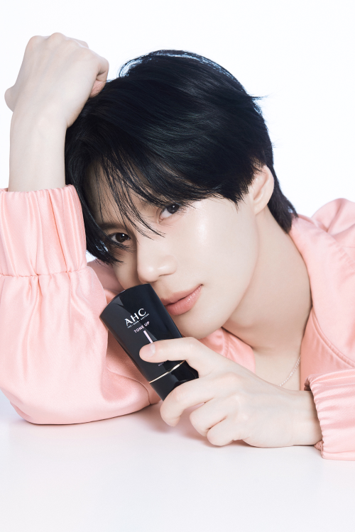 AHC, 태민과 함께한 '마스터즈 선케어' 신제품 캠페인 공개