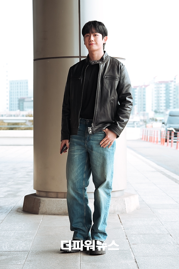 정해인, 김포국제공항 출국