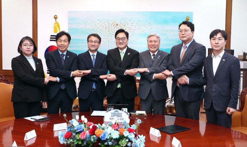 국회의장, 원내 6개 정당 원내대표 회동(사진=연합뉴스)