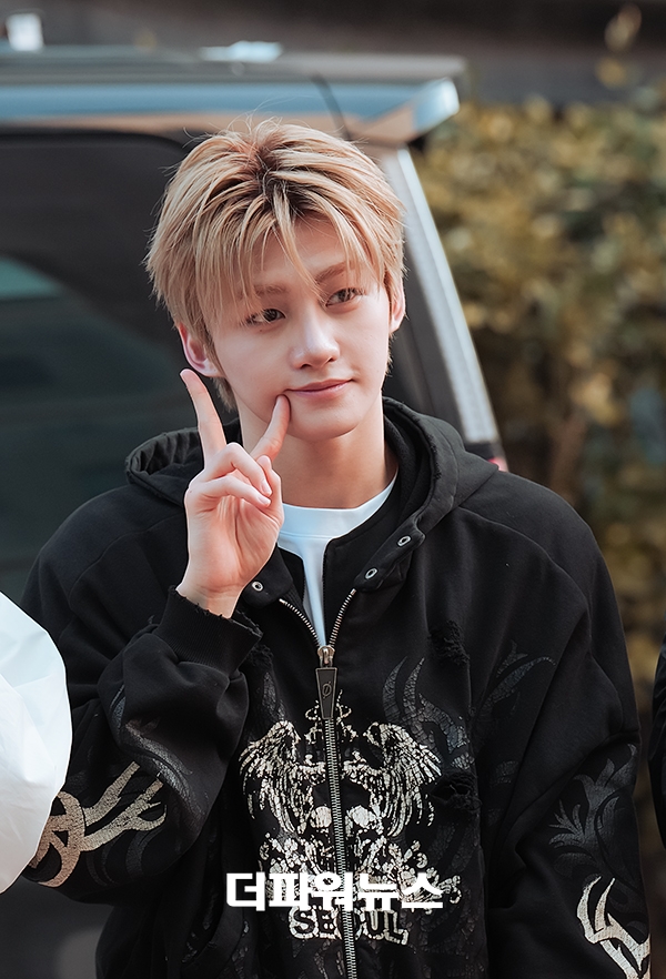 투어스 지훈, KBS 2TV ‘불후의 명곡’ 출근길