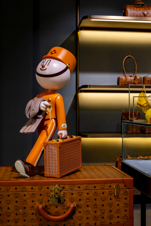 MCM, 창립 50주년 기념 케빈 박 협업 전시 진행