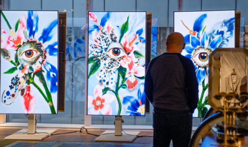 LG전자, 뉴욕 명품 백화점 '쁘렝땅'서 올레드 TV 전시