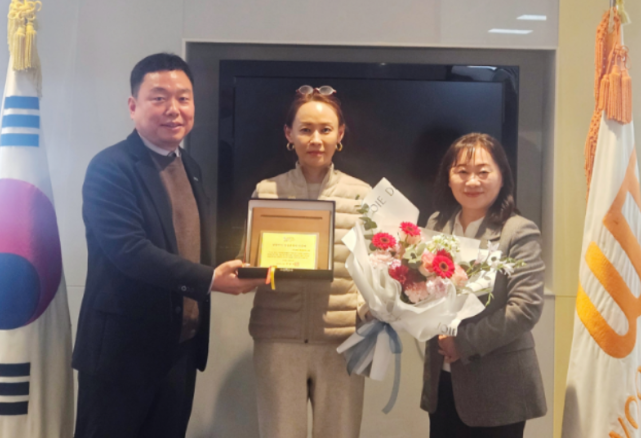 남양주시는 관내 소재 주식회사 우진프라스틱이 ‘2025년 지방재정확충 기여자’로 선정된 해당 기업에 성실 납세자 인증패를 전달했다