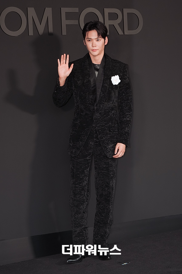 라이즈 은석, 포토월 행사