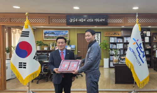 모나리자, 논산딸기축제에 위생용품 1504팩 기부*