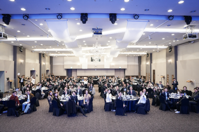 정례회의 참가자 단체 기념촬영 / 인천시