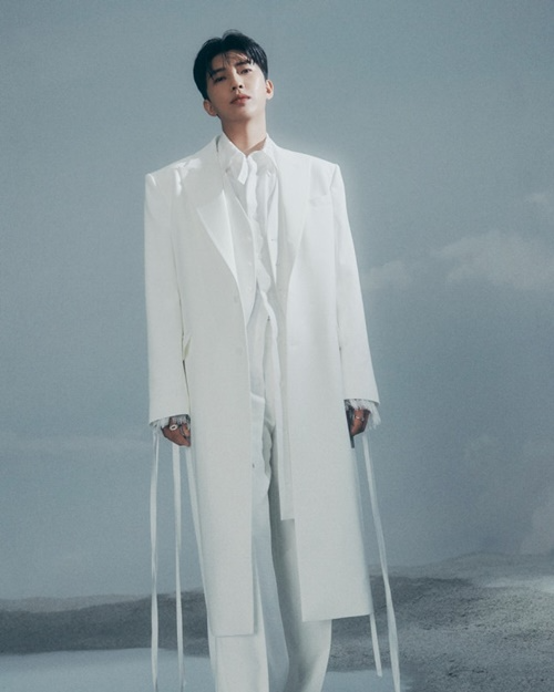 가수 임영웅 출처: 물고기뮤직.