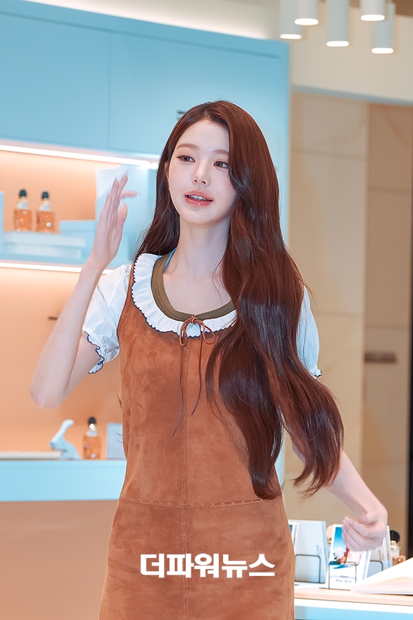 아이브 장원영, 포토월 행사