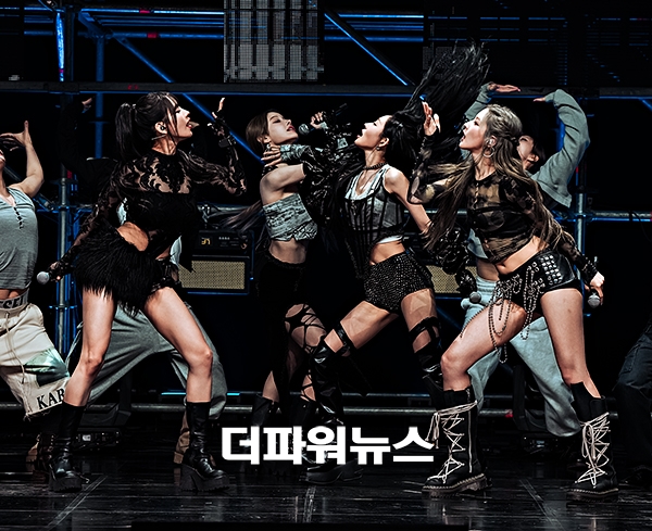 키스오브라이프, 두 번째 싱글 'Who is she' 발매 쇼케이스