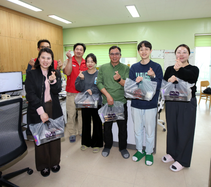 BBQ, 사회복지사의 날 맞아 성애원에 치킨 80인분 전달