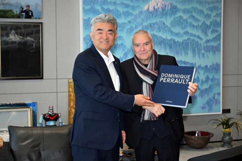 지난 8일, 도미니크 페로가 을지로 대우건설 본사를 방문해 정원주 회장과 면담을 가졌다.(사진=대우건설)