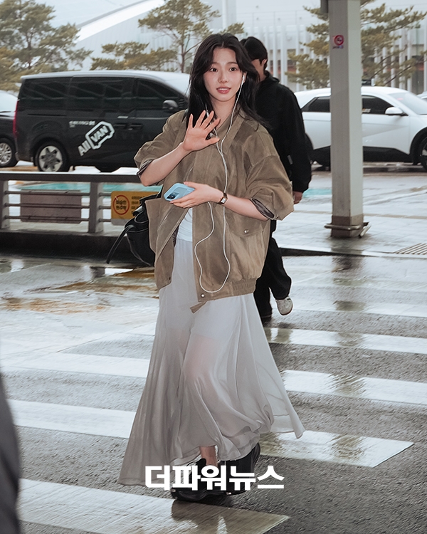 에스파 카리나, 인천국제공항 출국