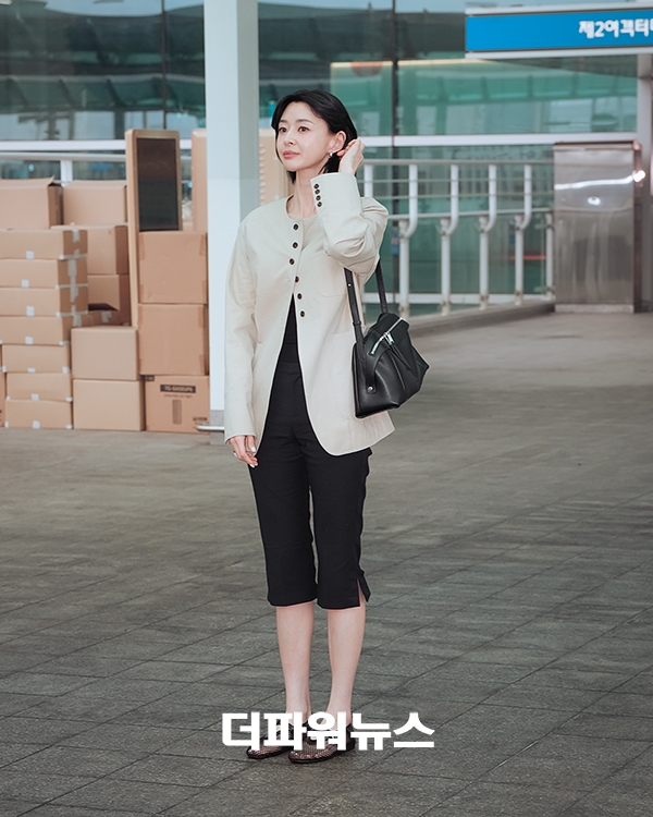 권나라, 인천국제공항 출국