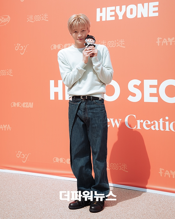 투어스 지훈, 포토월 행사