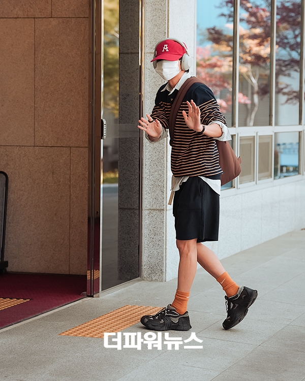 방탄소년단 뷔, 김포국제공항 출국