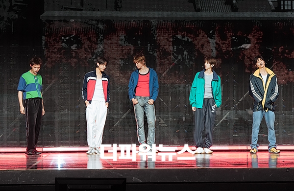 코르티스, 두 번째 미니 앨범 타이틀곡 'REDRED' 발매 미디어 쇼케이스