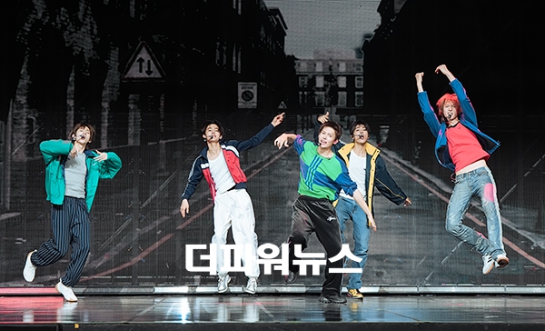 코르티스, 두 번째 미니 앨범 타이틀곡 'REDRED' 발매 미디어 쇼케이스