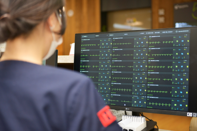 유한양행-휴이노, 에이치플러스 양지병원에 ‘메모큐’ 공급