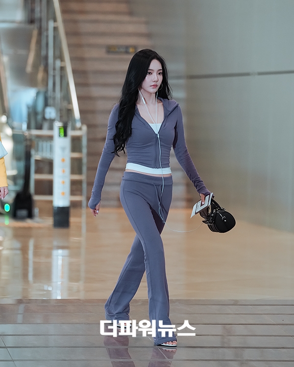 에스파 닝닝, 김포국제공항 출국