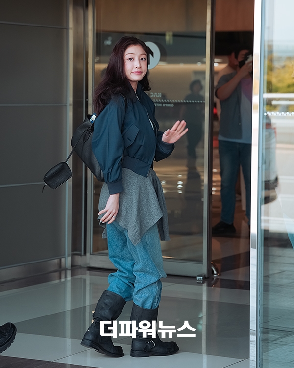 트와이스 지효, 김포국제공항 출국