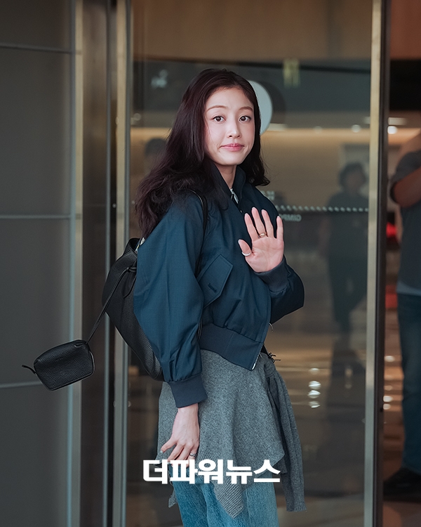 트와이스 지효, 김포국제공항 출국