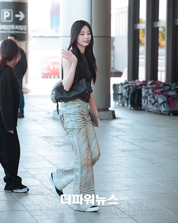 트와이스 쯔위, 김포국제공항 출국