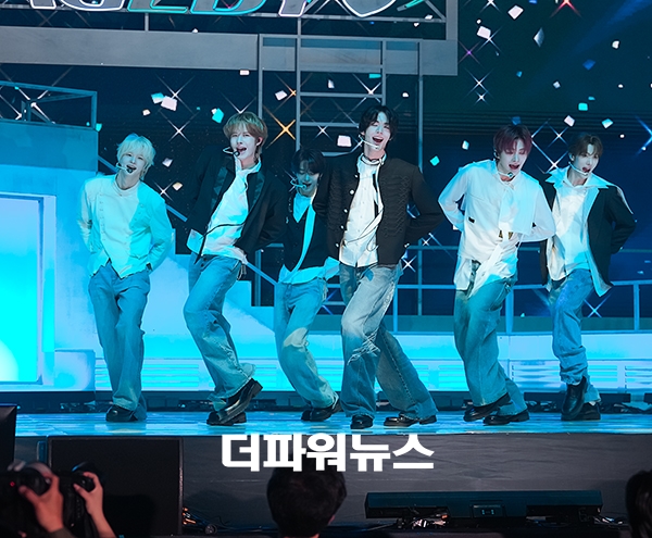 투어스, 미니 5집 'NO TRAGEDY(노 트래지디)' 쇼케이스