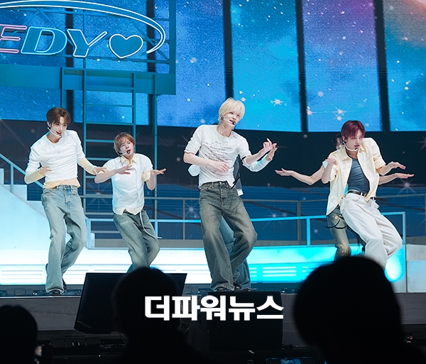 투어스, 미니 5집 'NO TRAGEDY(노 트래지디)' 쇼케이스