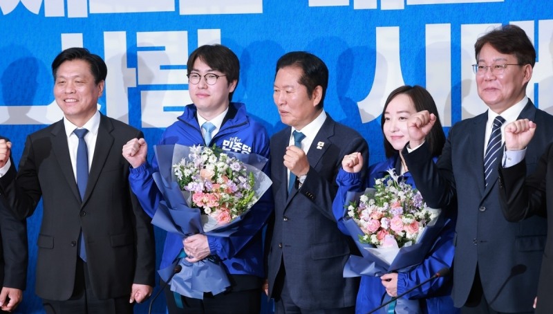 민주당 인재로 영입된 하정우 전 수석과 전은수 전 대변인(사진=연합뉴스)